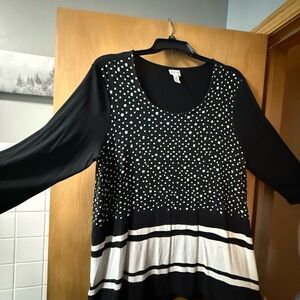 Elegant Black and White Women's Blouse